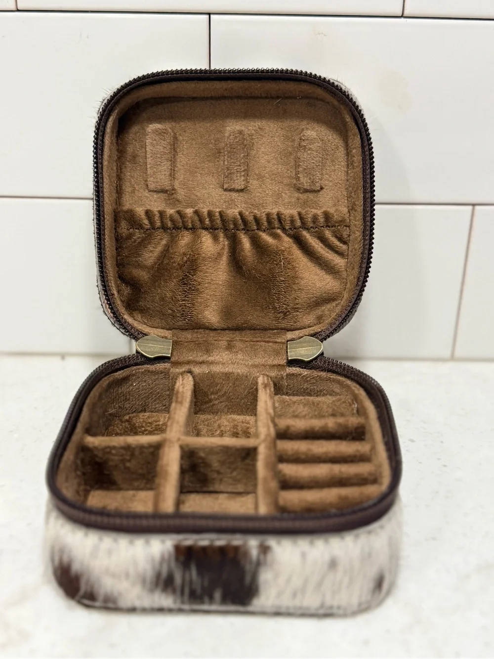 Cowhide Pattern Travel Jewelry Case - Brown & White